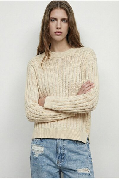Quzu Cream Ribbed Knit Sweater with Side Buttons