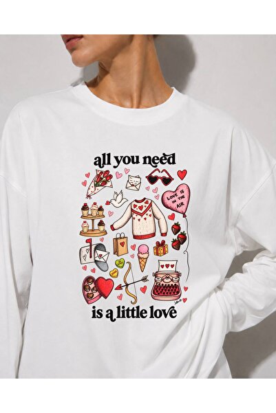 Hira Online White Little Love Printed Long Sleeve T-Shirt Suitable for Hijab