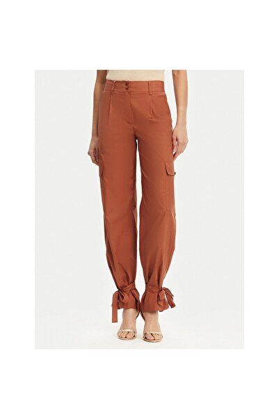 Guess Pantaloni de damă din material textil 5GGB207315A Roșu