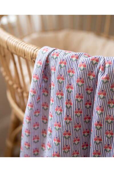 Zezig Bloom - Periwinkle Muslin Blanket