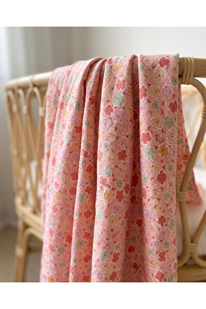 Zezig Cute Daisies - Pink Muslin Blanket