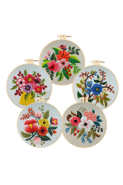 huacan Pre-printed embroidery set floral pattern 5 pieces – 20x20cm