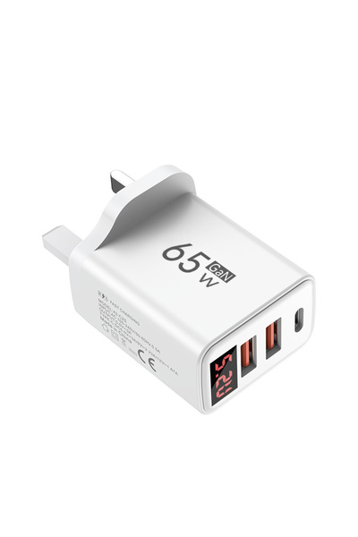 Choice شاحن سريع 3 في 1 أبيض من المملكة المتحدة بمنفذي USB A وشاشة رقمية ومنف...
