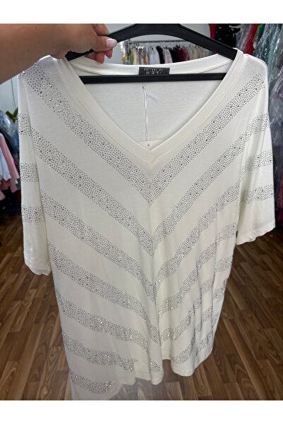 Sienna Fashion Υπερμεγέθες μπλουζάκι με λαιμόκοψη V και πέτρες