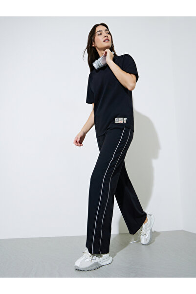 Styli Black Wide Leg Joggers with Pintuck Detail