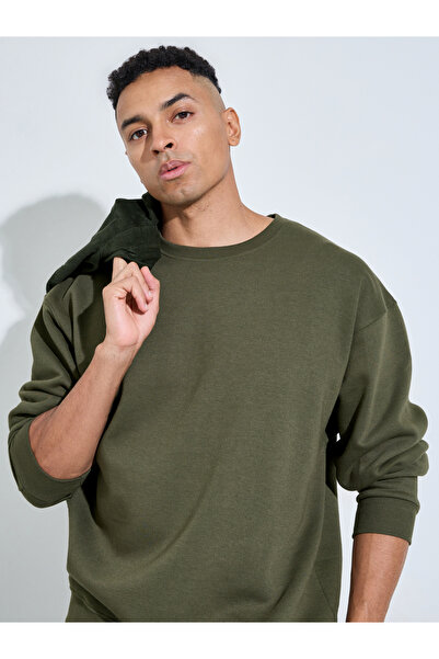Styli Olive Slogan Print Fleece Sweatshirt
