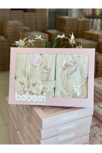 Bebessi 4 Piece Baby Bathrobe Set