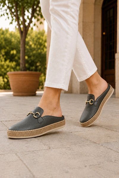 HT HOTİN Entropy Women's Orthopedic Slippers - Stitched Perforated Straw Sole Comfortable Daily Wear - Black