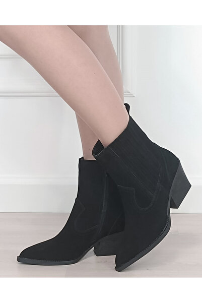 Ideal Shoes Botine elegante stil ciocăte negre 6350A 117