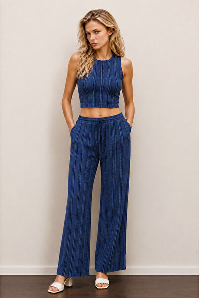 Kadın Crop Top ve Pantolonlu Yazlık Dokulu Takım