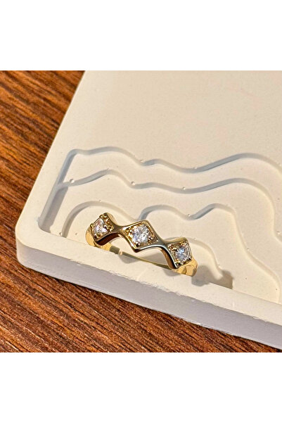 F&I FLORAL İSTANBUL Triple Stone Ring - Adjustable