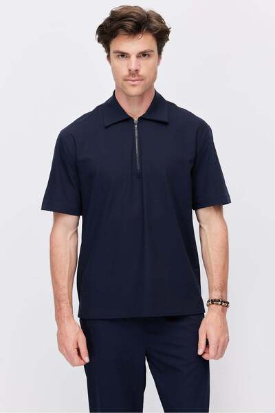 PAULMARK Men's Polo Collar T-Shirt with Minimal Side Slit Detail