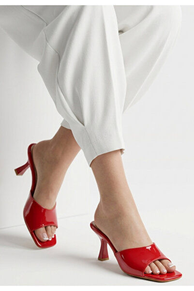 Lavish Gold Redi Red Patent Leather Heeled Slippers