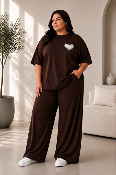 Rubonia Women's Plus Size Heart Print 2-Piece Tracksuit Set Oversized T-Shirt...