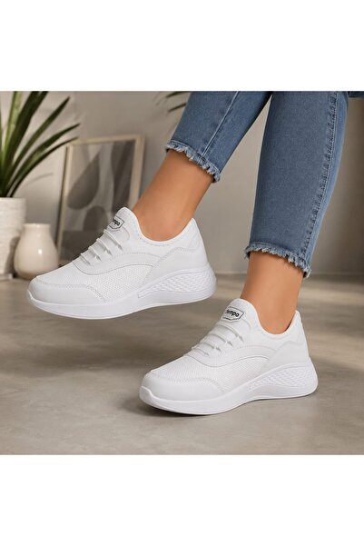 Kadın Beyaz Günlük Spor Ayakkabı – Rahat, Hafif ve Şık Sneaker