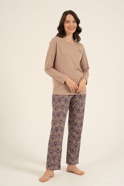 Arnetta Women's Long Sleeve Modal Fabric Patterned Pajama Set (with Socks as ...