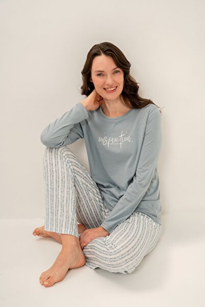 Arnetta Women's Long Sleeve Modal Fabric Pajama Set (with Socks as a Gift)