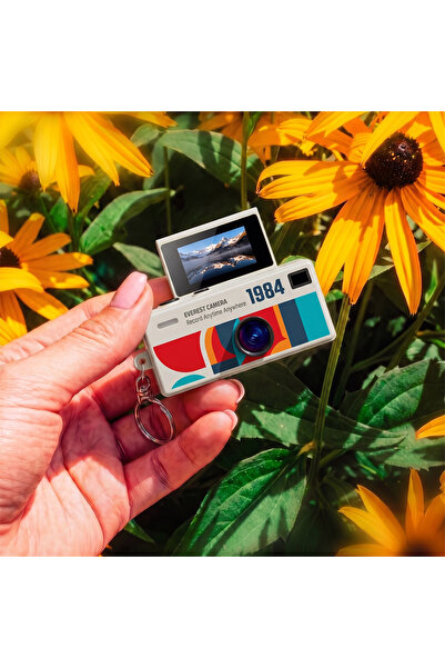 Everest ADK1984 Beyaz 1.6MP Çevrilebilir Ekran Konteyner Tipi Retro Anahtarlık Mini Dijital Kamera