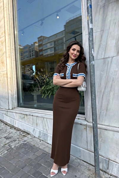 Lusin Rochie lungă și elegantă, maro, cu detalii din denim și nasturi, pentru...