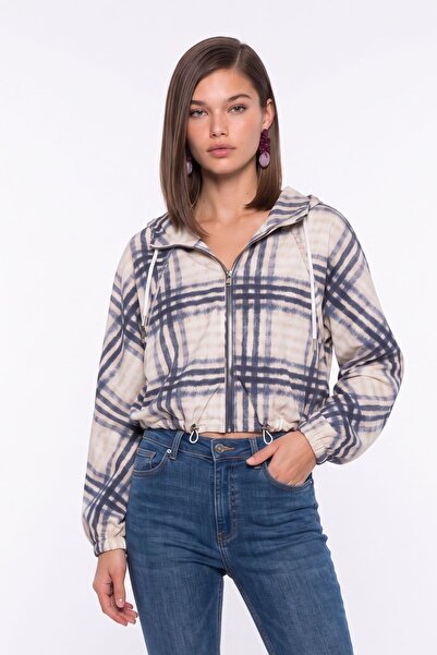 cemo Desenli Büzgülü Crop Yağmurluk Ceket