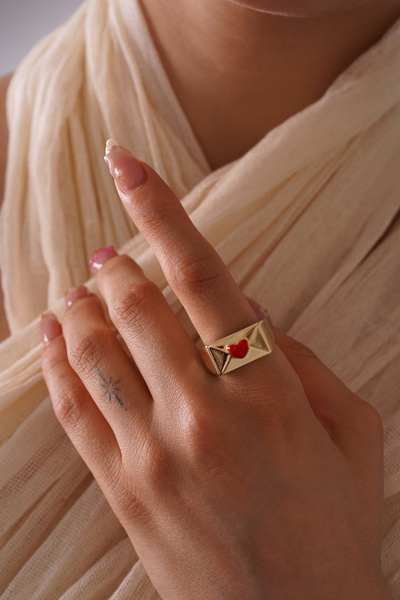 AŞIK ACCESSORIES Red Heart Letter Ring