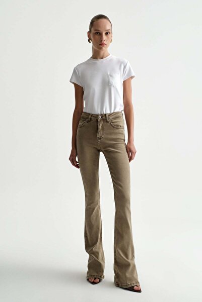 Açelya Okcu High Waist Flare Leg Full Length Stretch Jean