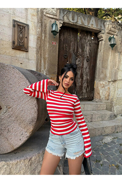 kırmızı butiks Red Sleeves, Flounced Striped Crop Top