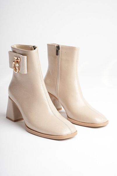 Griffa Shoes Women's Beige Thick Heeled Buckle Boots & Booties