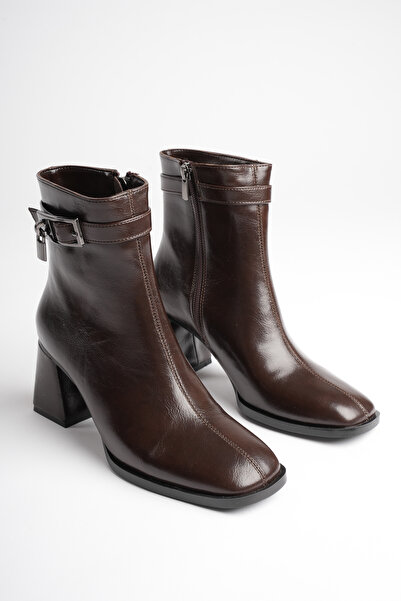 Griffa Shoes Women's Bitter Brown Buckle-Strapped Thick-Heeled Square-Toe Boo...