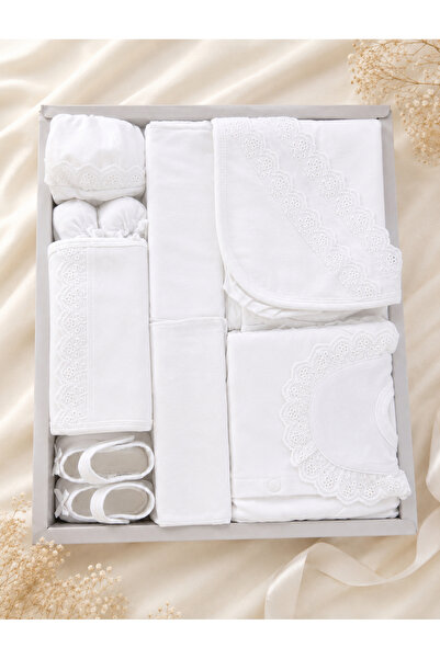 Generic Brand Newborn Baby Clothes, Baby Shower Outfits, Baby Gift Sets