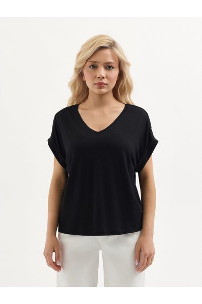 Karaca Siyah Viskon Karışımlı Düğme Detaylı T-Shirt