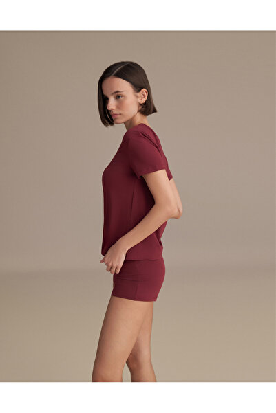 less and romance Women's Short Sleeve Basic T-Shirt Burgundy Single Product C...