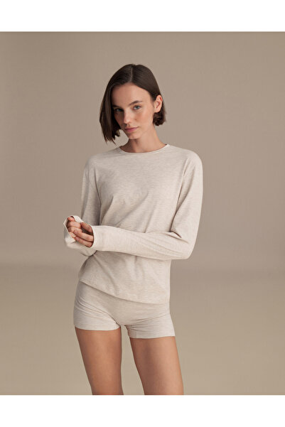 less and romance Women's Long Sleeve Basic T-Shirt Ecru Melange Single Produc...
