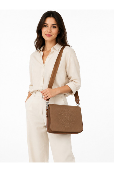 Just Polo Women's New Season Lacos Shoulder Bag Size: 21 X 28 cm
