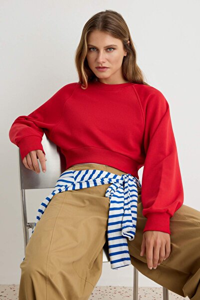 Trendyol Collection Red Thick Non-Iron Regular Fit Crew Neck Cropped Length K...