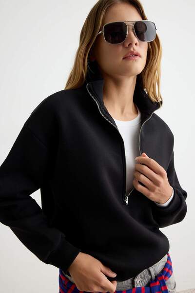 Trendyol Collection Hanorac tricotat negru, gros, cu fleece la interior, cu f...