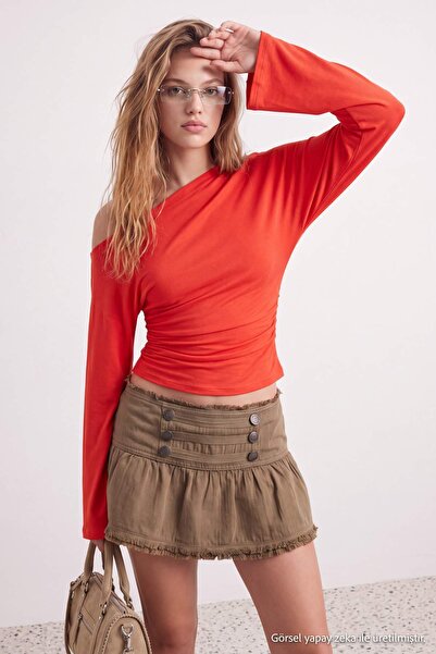 Trendyol Collection Red Plain Fitted Boat Neck Bat Sleeve Waist Fitted Viscos...