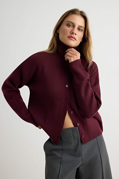 Trendyol Kollektion Burgunderfarbener, weicher Strick-Cardigan mit Stehkragen...
