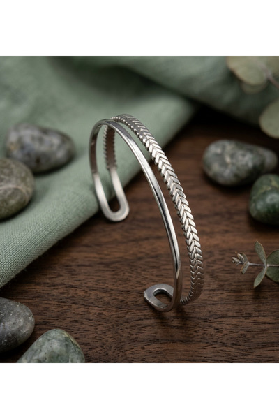 Begondio Minimalist Italian Style Laser Engraved Women's Cuff Bracelet