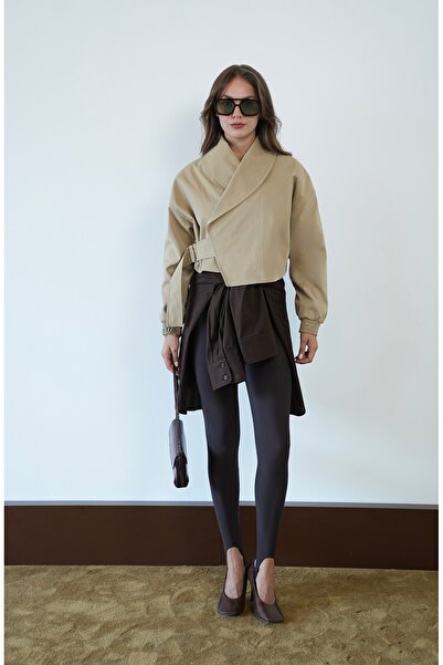 Zey Studio Women's Camel Belt Detailed Crop Jacket