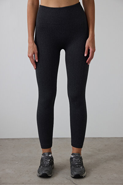 Penti Nahtlose dunkelgraue Thermo-Leggings von Seamless