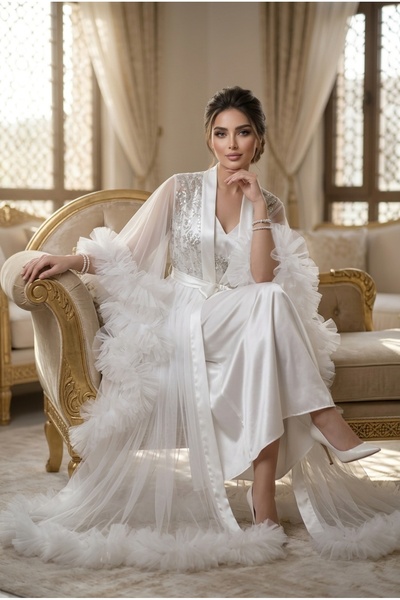 big mama Premium 2-Piece Elegant Lace Detailed Bridal Dressing Gown and Silk ...