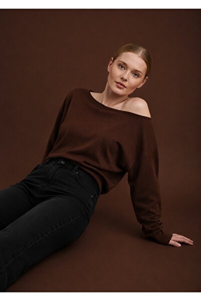 Gülce moda Women's Slim Mercerized Asymmetrical Cut Boat Neck Knitwear Sweater
