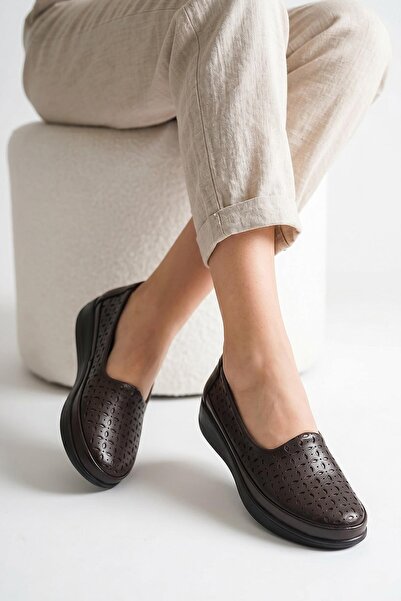 ISPARTALILAR T57-10 Lightweight Flexible Orthopedic Sole Daily Leather Women'...