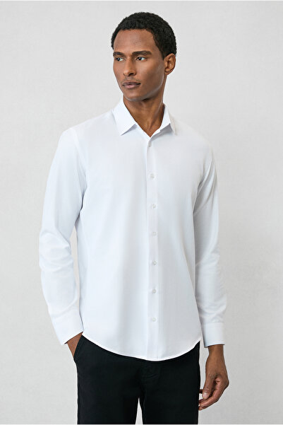 Kiğılı Langärmliges Slim-Fit-Hemd mit klassischem Kragen aus leicht bügelbare...