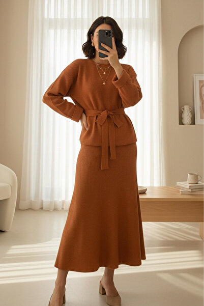 Modamorfo Knitted Suit with Folded Sleeves, Belted Waist and Slit - Tile