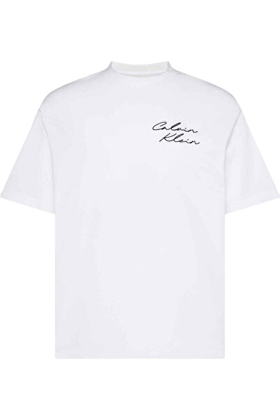 Calvin Klein Erkek 16's April Grafik Detaylı T-shirt