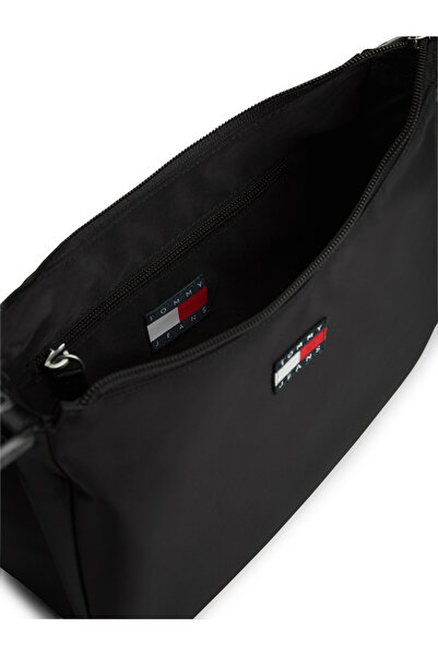 Tommy Hilfiger TJW Essential Günlük Omuz Kadın Siyah Omuz Çantası AW0AW17888BDS