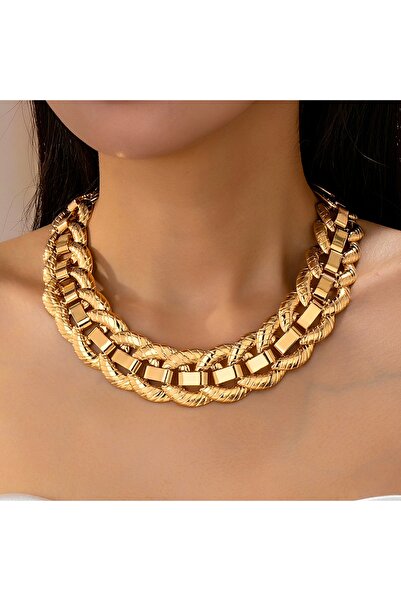 Choice Golden Women's Necklace, Exaggerated and Fashionable Round Buckle Chai...