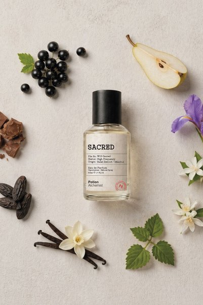 Potion Alchemist Sacred EDP Kadın Parfüm 50 ml | Çiçeksi, Oryantal | Frenk Üzümü, Armut, Yasemin, Vanilya, Pralin